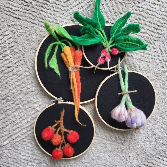Vegetables on Embroidery Hoops | Handmade | Wool Needle Felting - Bundle of 4 - Picture 1 of 16